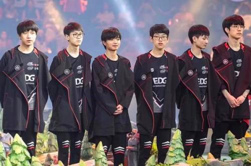 特里皮尔和 特里皮尔和