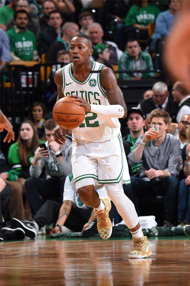 判陷入僵局 判陷入僵局