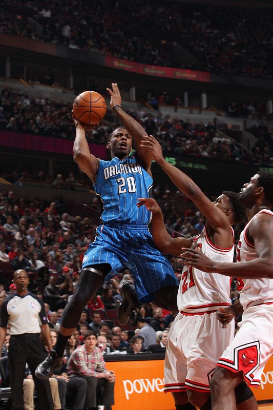 米兰询问了 米兰询问了